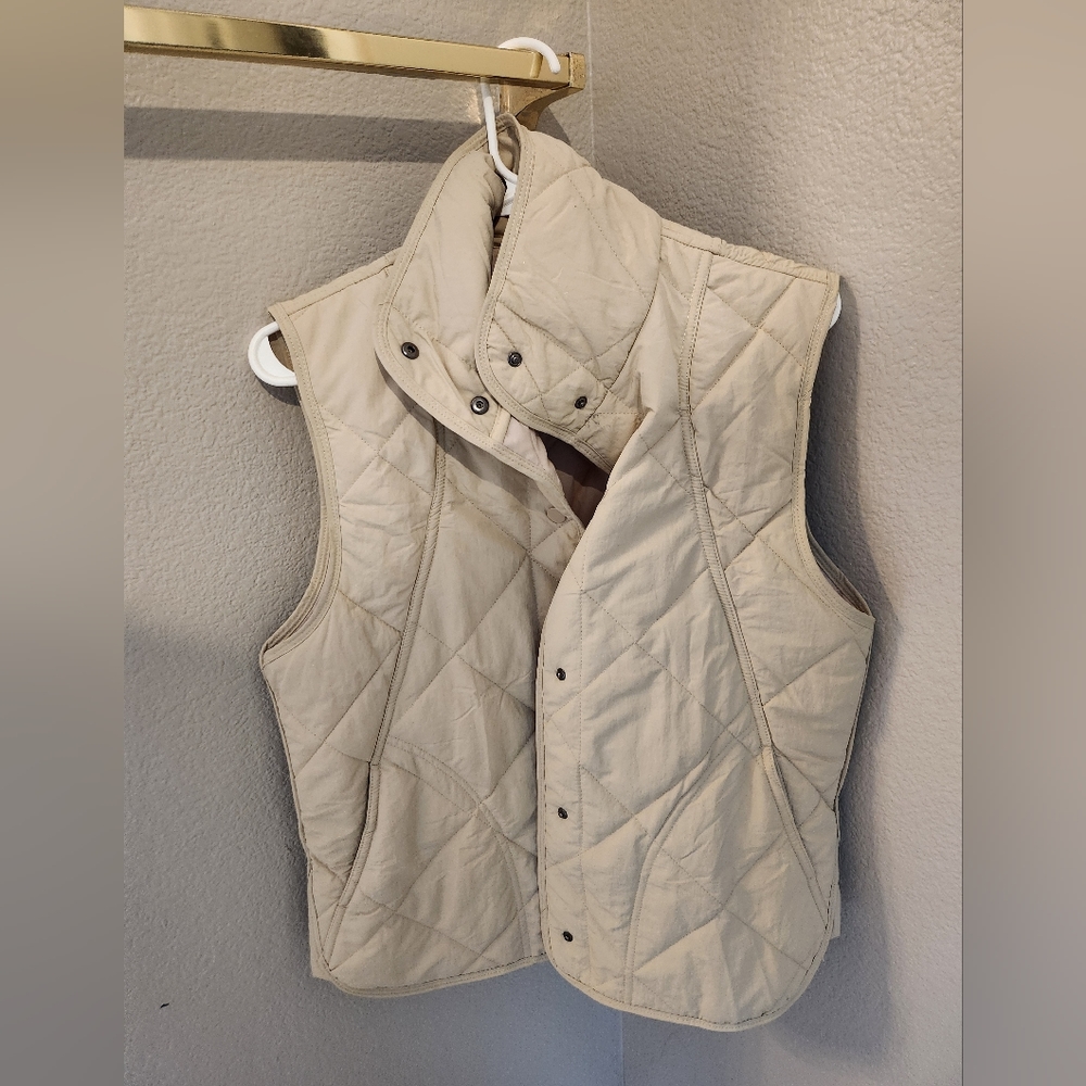 Quilted vest NWOT